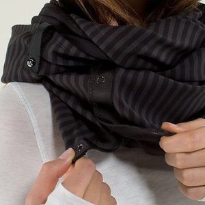 Lululemon Vinyasa Scarf